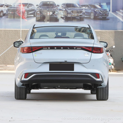 2022 Brand New Gasoline Electricity 4 Doors 5 Seats Three Box Car Hybrid 1.5L Geely DihaoL HiP For Sale